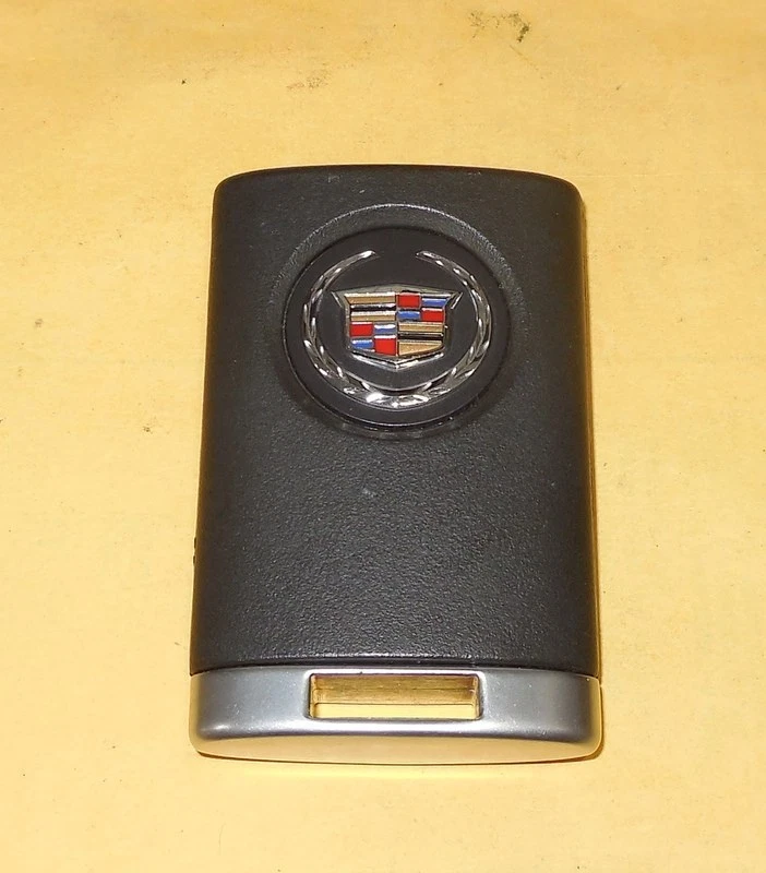  OEM 08-13 CADILLAC CTS DTS STS KEYLESS REMOTE FOB TRANSMITTER OUC6000066 #2 - Image 2 of 3