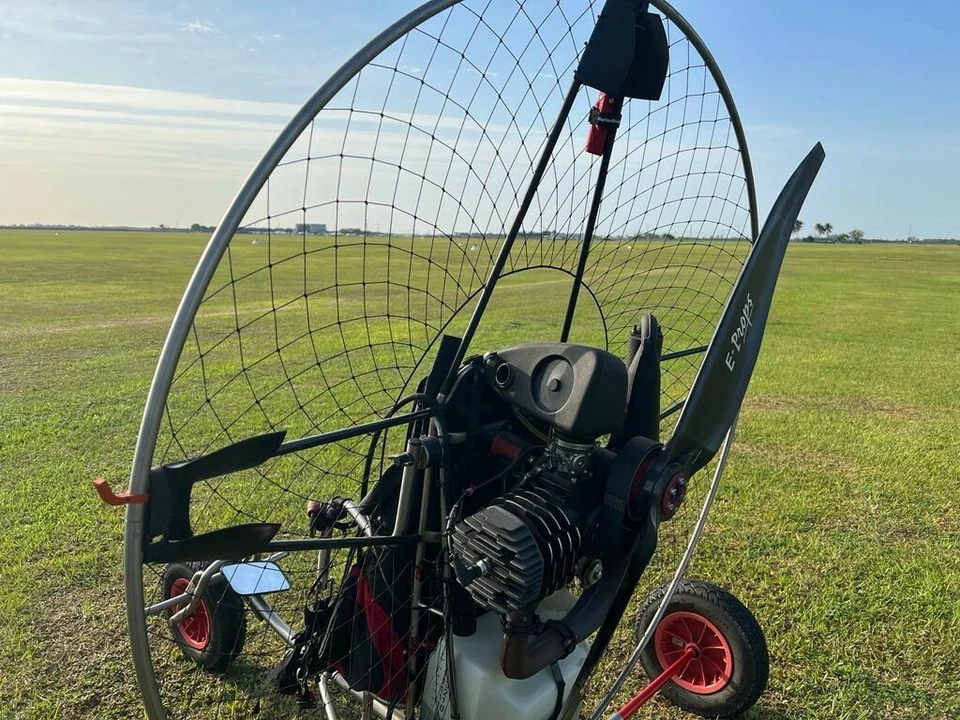 Cuchillas antitorque paramotor para cuadro de carrera Air Conception versión 2 Foto 2 de 4