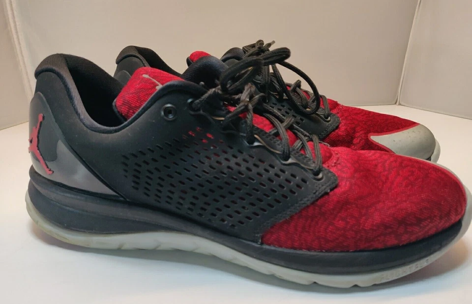 Nike Jordan Trainer ST Team Red Men’s Size 14 Black Red & Silver NO INSOLES - Image 2 of 4