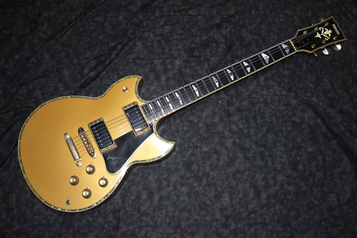YAMAHA SG3000 Custom Gold in 1987 w/ Soft Case From Japan