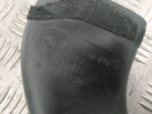 BMW 3 Touring E91 Air Intake Duct Part 7798876 - Picture 6 of 6