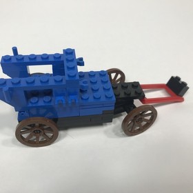 Vintage LEGO Castle Wolfpack Renegades 6038 Incomplete Set With Minifigures