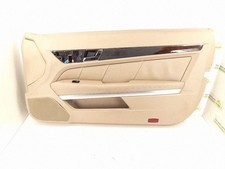 Mercedes-Benz E C207 W207 2010 Vorne rechts Verkleidung Tür vorne 2077200258 Mercedes-Benz E C207 W207 2010 Vorne rechts Verkleidung Tür vorne 2077200258