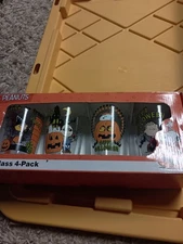 Peanuts Charlie Brown Snoopy Woodstock Halloween Pint Drinking Glass 4 Pack B
