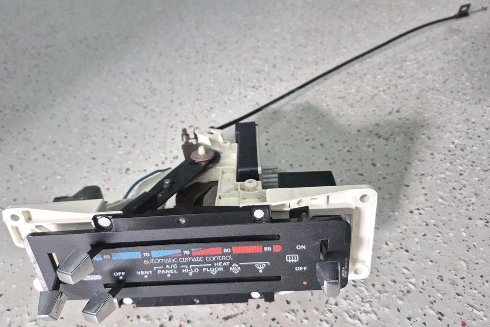 79 - 91 Lincoln Town Car Mark VI Automatic Climate Control Switch Ford Mercury - Image 4 of 4