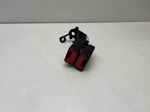 Volkswagen Golf VII 2017 Hinten Gurtschloss hinten Mitte 8V0857739A LIU32880