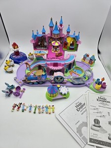 Disney Magical Miniatures Magic Kingdom Castle, Peter Pan & Dumbo Playsets READ