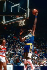 Clifford Ray of the Golden State Warriors Basketball 1980 Photo