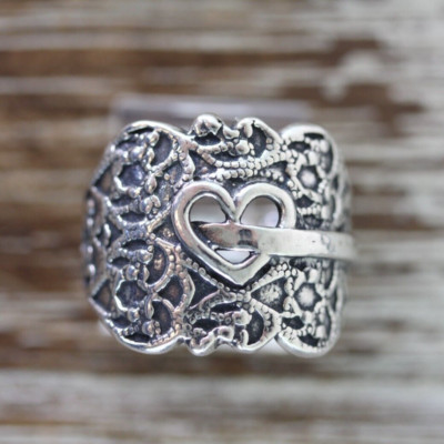 VINTAGE PZ ISRAEL HEART WIRE STERLING SILVER 925 RING SZ 8.25