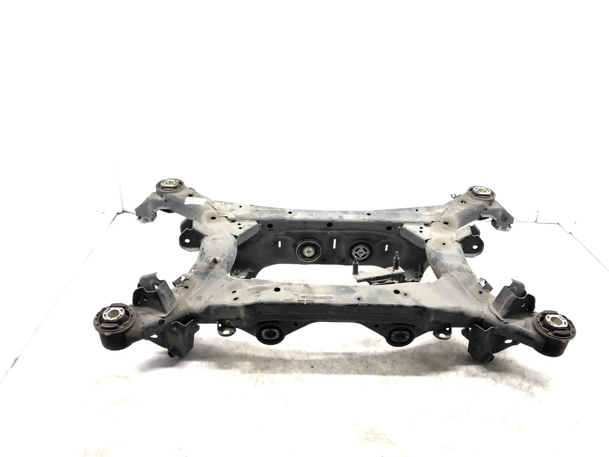 2015-2019 HYUNDAI GENESIS G80 5.0L V8 RWD REAR SUBFRAME