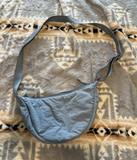 UNIQLO Small Blue Solid Crossbody Bag Zip Clo...