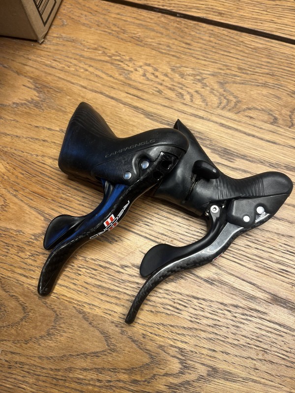 Campagnolo Record 11 Speed Ergopower Shifters Set - Black pre-2015