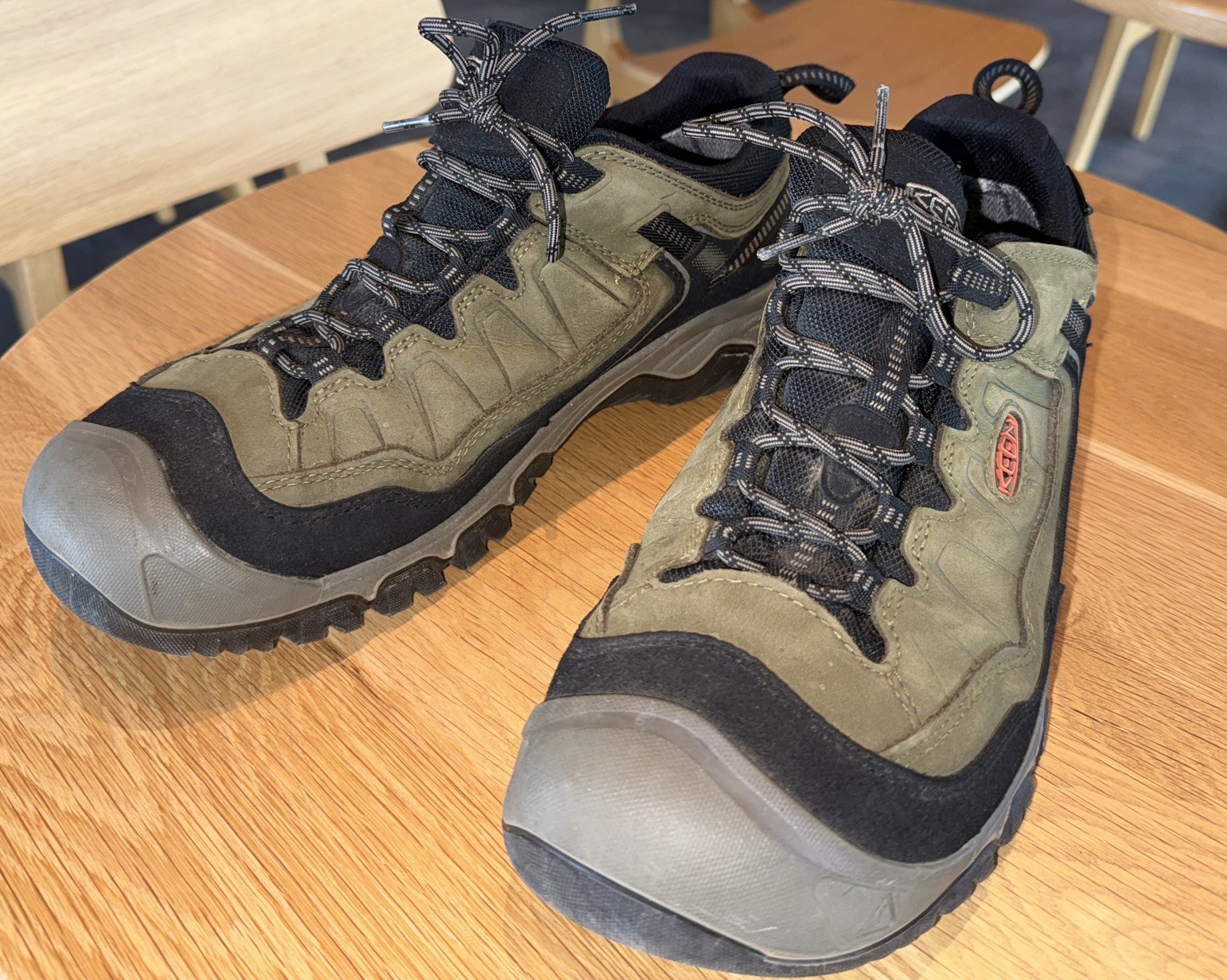 Scarpe da trekking KEEN 1028996 Targhee IV da uomo taglia 12 larghe impermeabili oliva scuro