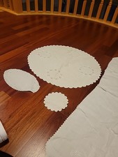 4 Vintage Doilies