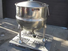 GROENS STEAM KETTLE FT  100     YEAR MFG.  2017   DIRECT STEAM