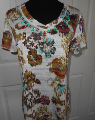 Fashion Bug Top Women's Sz. M V-Neck Turquoise Beaded Neckline Short Sleeve