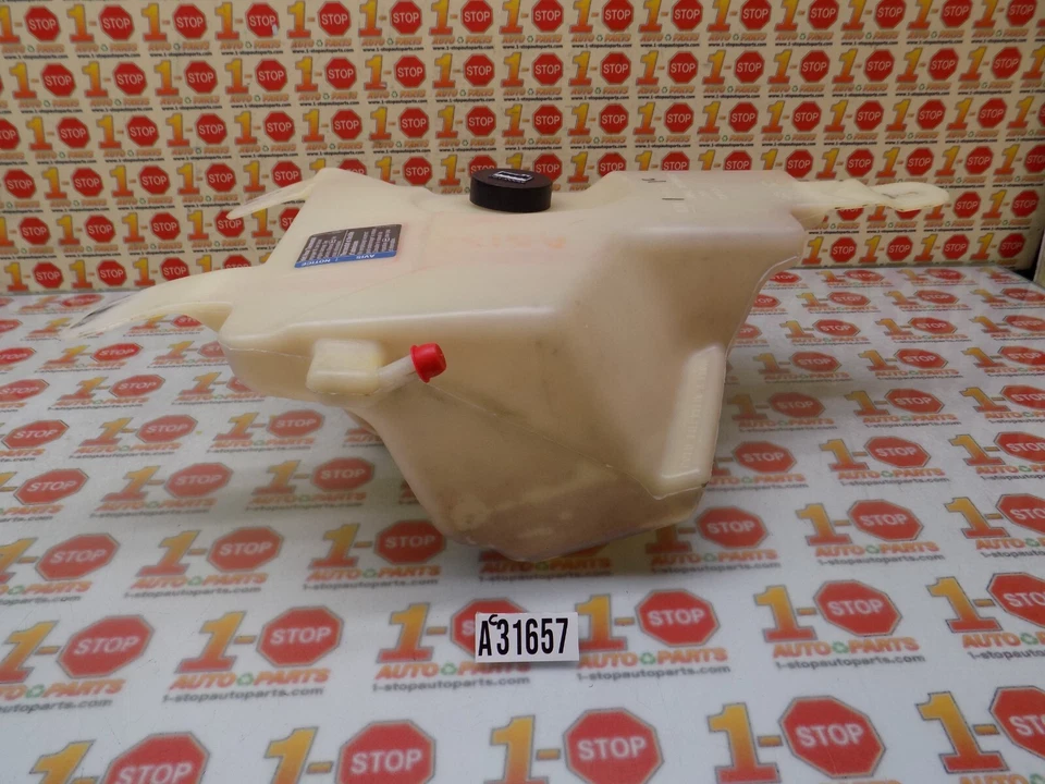 2003-2017 GMC SAVANA 2500 ENGINE COOLANT RESERVOIR 25865663 OEM - Image 3 of 4