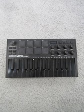 Akai Professional MPK Mini Play MK3 MIDI USB Keyboard Controller 25 keys Black