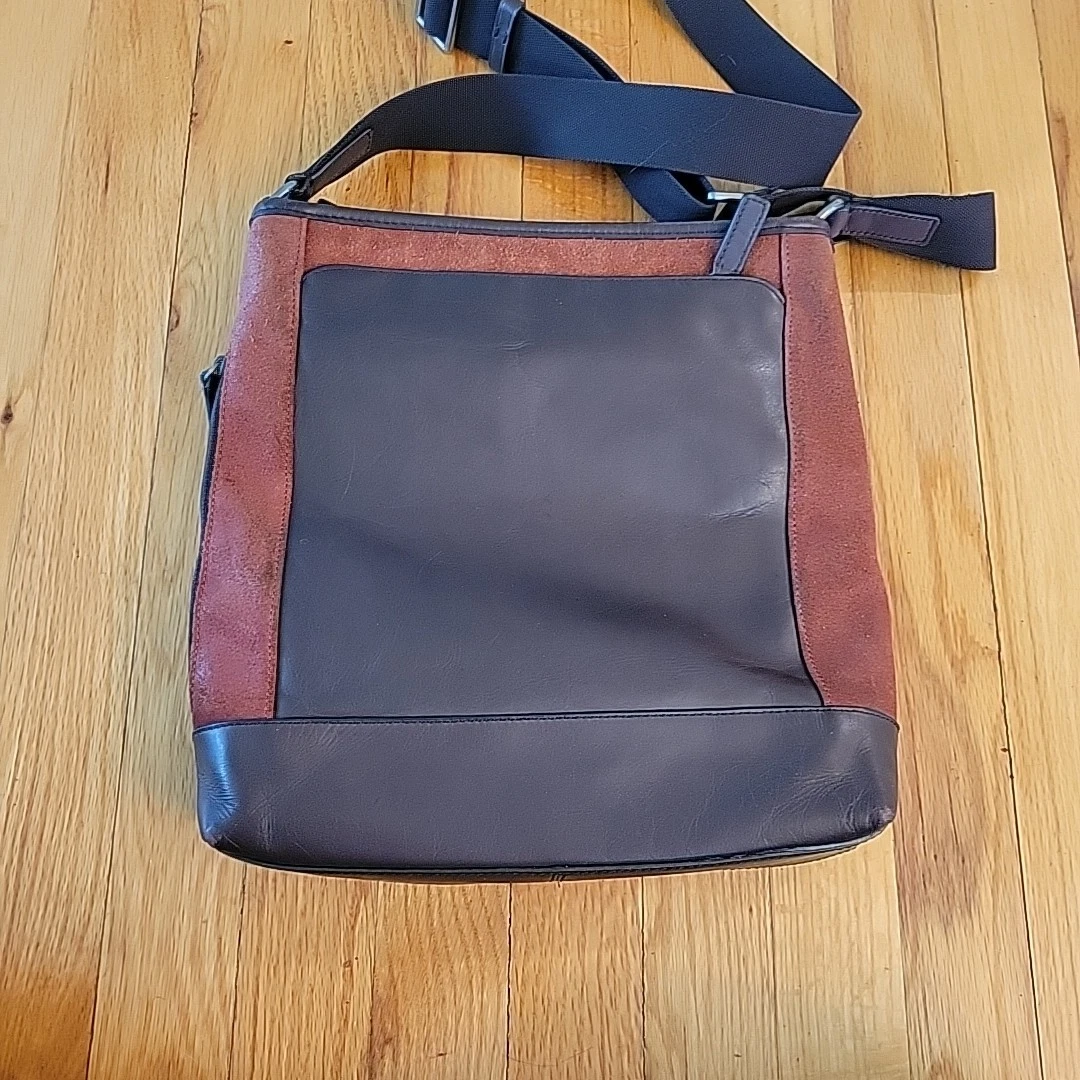 Coach Camden tracolla tecnica in pelle F71341 scamosciata marrone ruggine