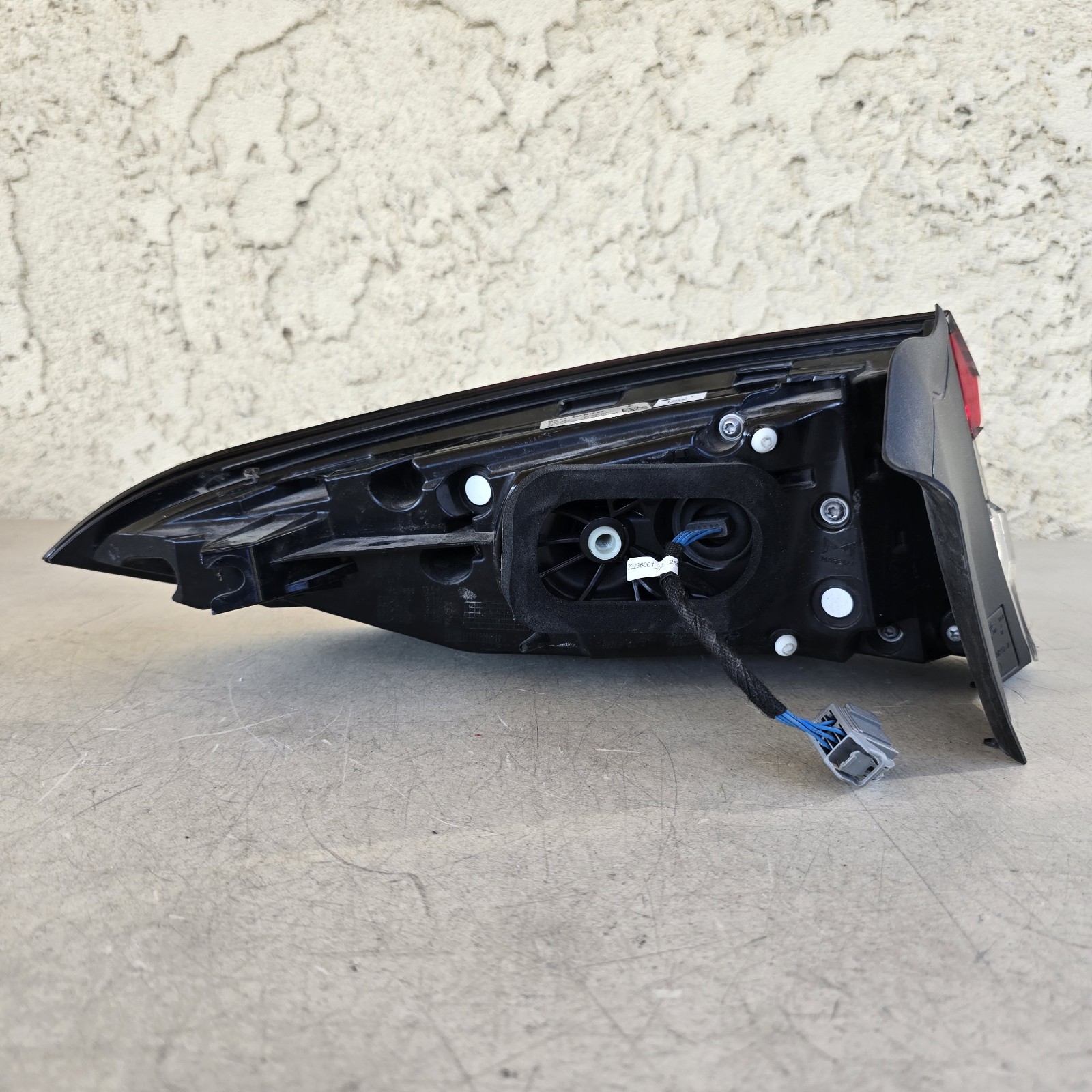 2021-2024 Maserati Levante M161 Right Side Outer Tail Light Lamp 20230204 OEM 