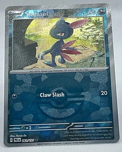 Sneasel 061/131 - Prismatic Evolutions - Poke Ball Reverse Holo - Pokemon NM