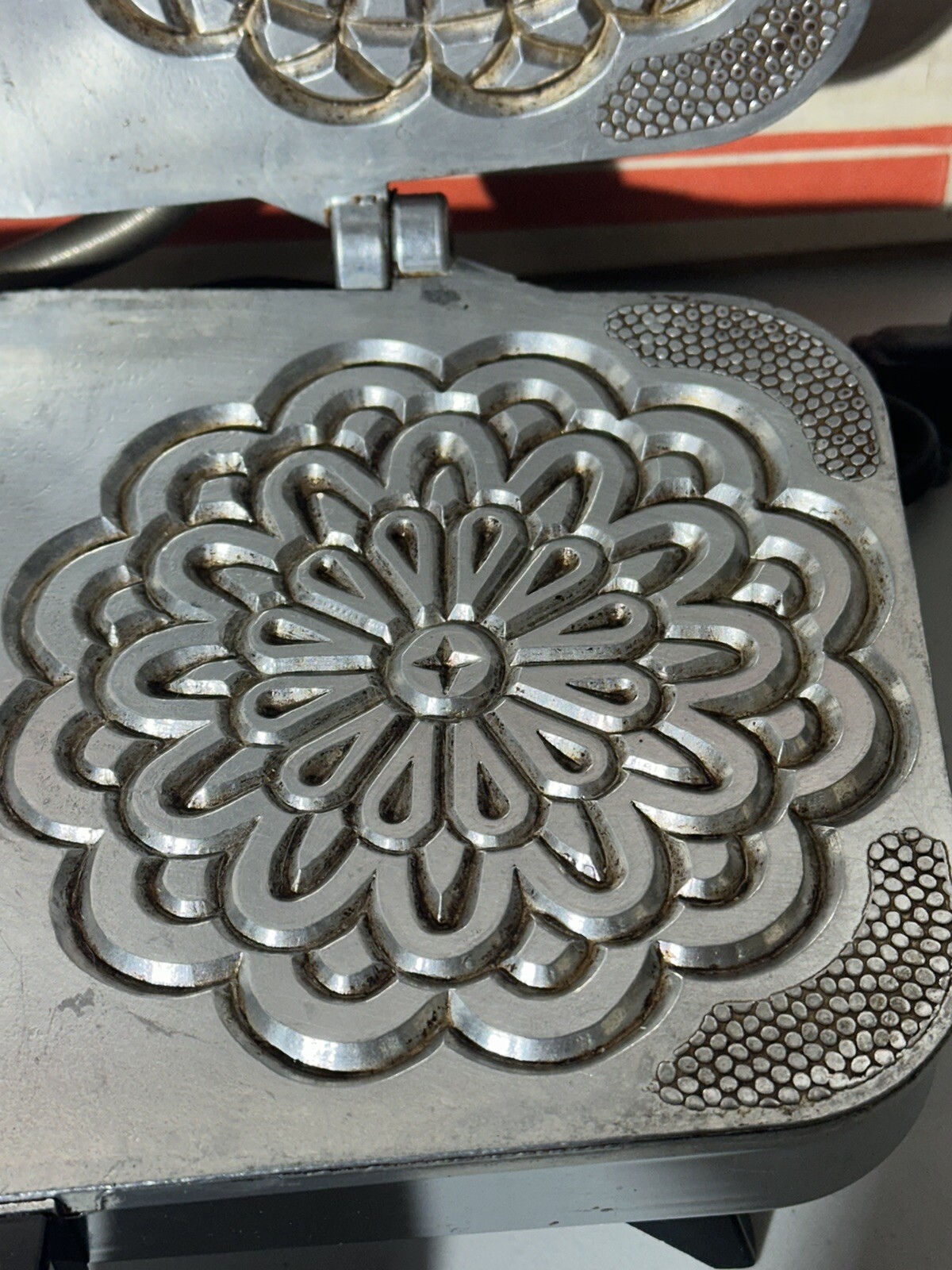 Vitantonio Pizzelle Chef No. 300 Electric Pizzelle Maker eBay