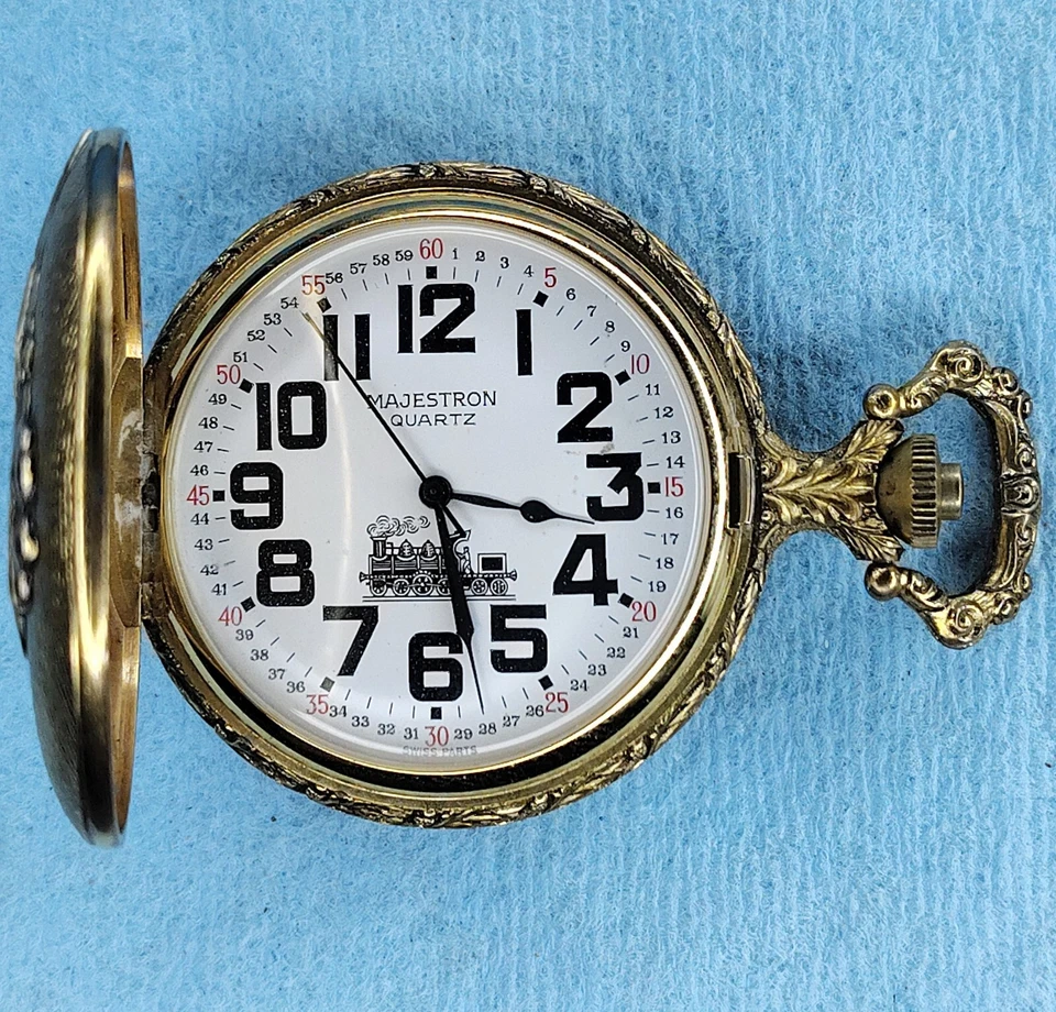 B28 Men Works Majestron Cho Cho Train Embossed Full Hunter 46mm Pocket Watch lot - Image 4 of 4