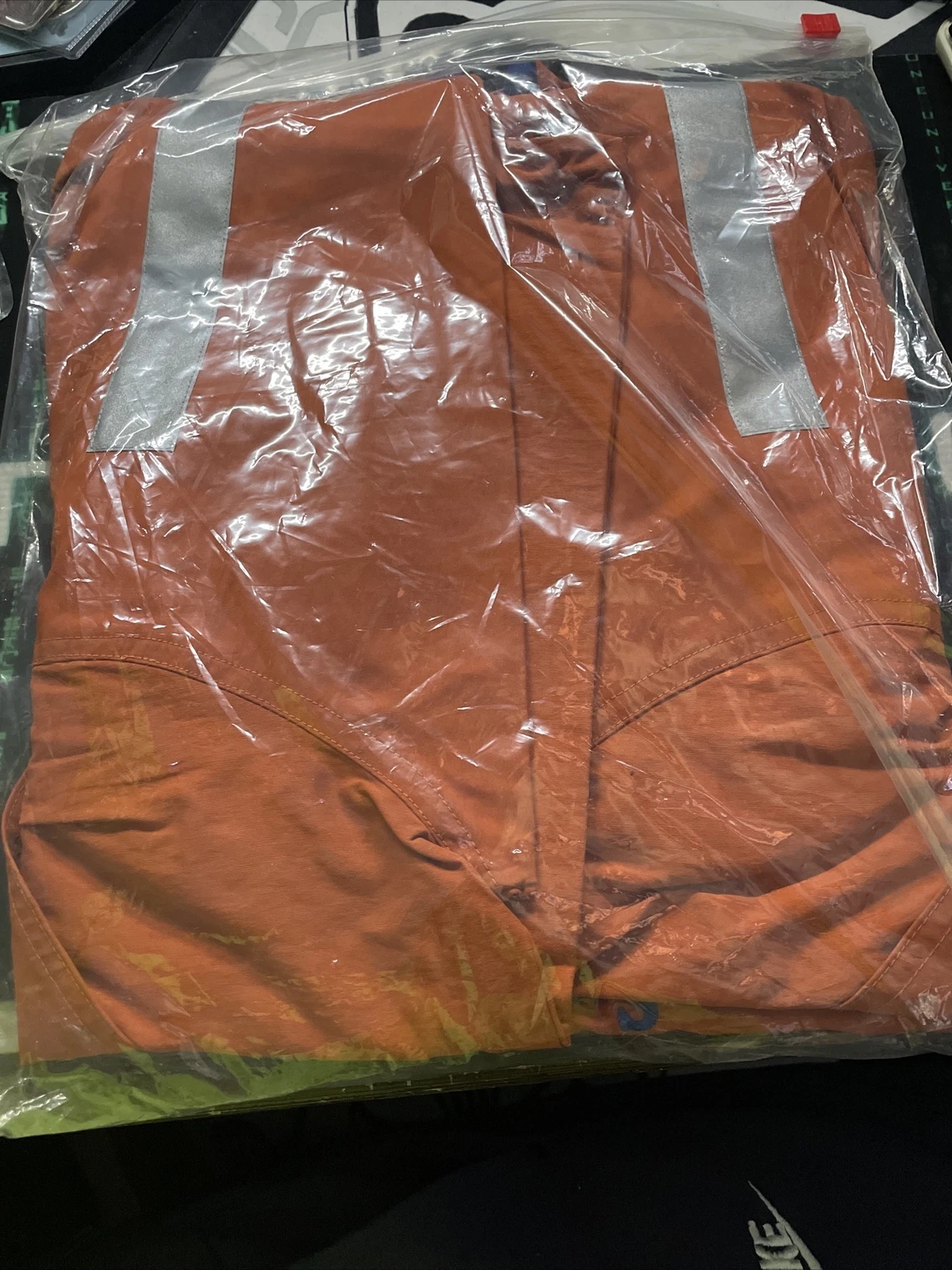 RUBAN RÉFLÉCHISSANT SUPREME/TIMBERLAND ANORAK ROUILLE TAILLE PETITE SS21 SEMAINE 12 3M