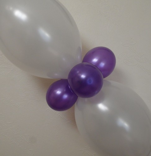 DIAMOND WEDDING  BALLOON ARCH -  60TH ANNIVERSARY PARTY  -  FLOOR DECORATION - Picture 1 of 14