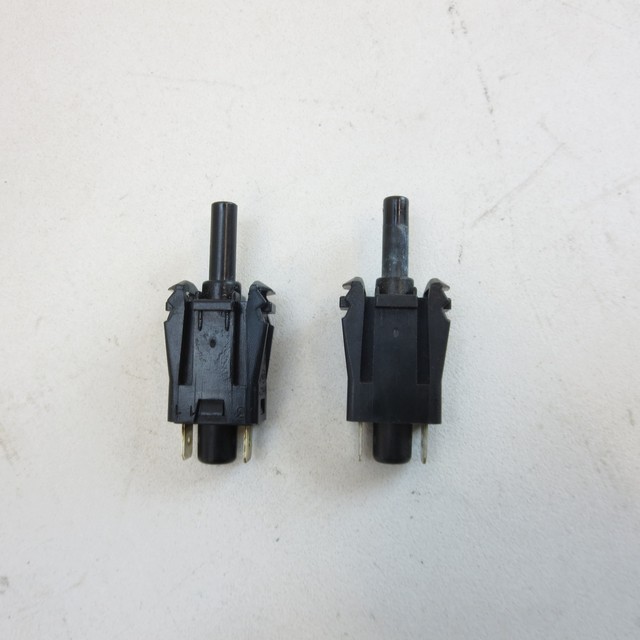 92 Mercedes 300SL R129 contact switch set of 2 switches 0015458714 oem