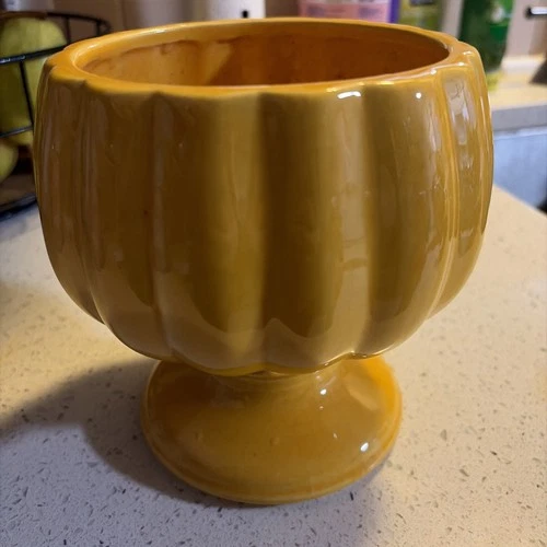 McCoy Floraline Vintage Pottery Planter Pre-owned Yellow