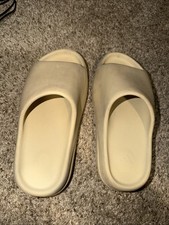 adidas Yeezy Slide "BONE" 2022 Size 8 FZ5897