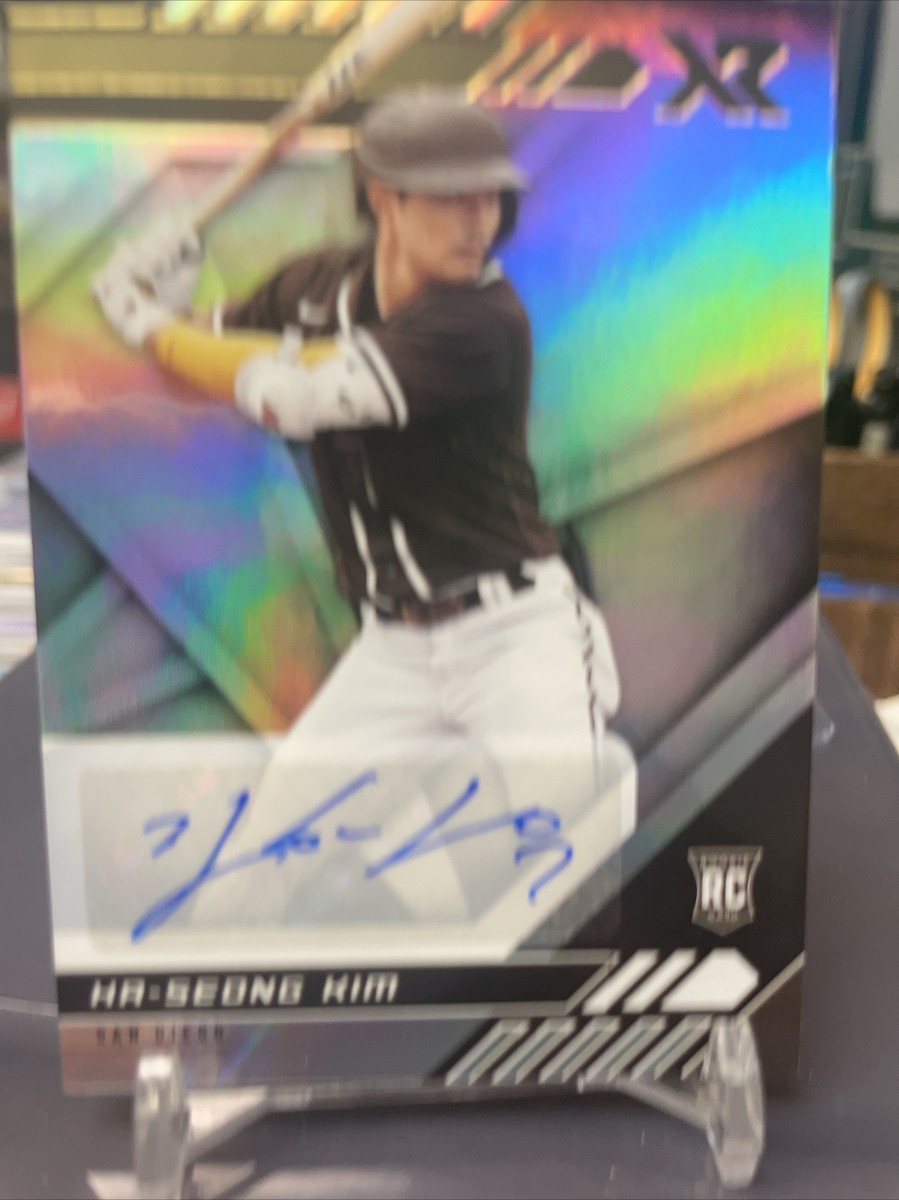2021 Panini Chronicles - XR Autographs Ha-Seong Kim #7 (AU 2021 Panini Chronicles - XR Autographs Ha-Seong Kim #7 (AU
