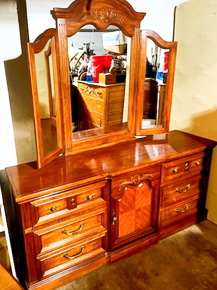 Vintage Queen Bedroom Set 4 Piece eBay