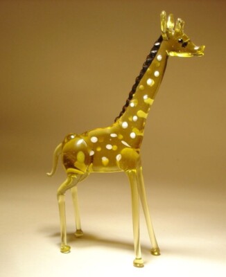 Glass Standing Giraffe Figurine