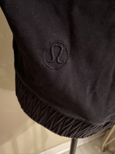 Lululemon Size 4 Mock Turtle Neck Sweater Pullover Thumb Hole - Picture 8 of 10