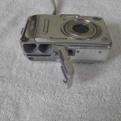 Fujifilm FinePix A500 5.1MP Compact Digital Camera | eBay