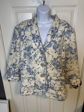 Coldwater Creek blue and cream floral blazer with 3/4 sleeves. Size: 14