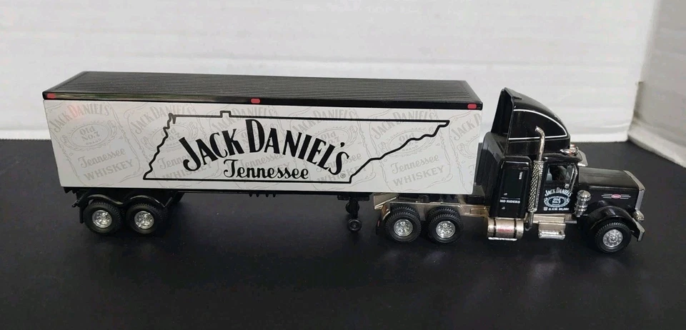 Matchbox KS189/SA-M Peterbilt Jack Daniels 18 Wheeler Truck Diecast 12" W COA - Image 2 of 4