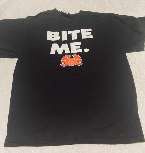 Joes Crab Shack Bite Me Tshirt Large