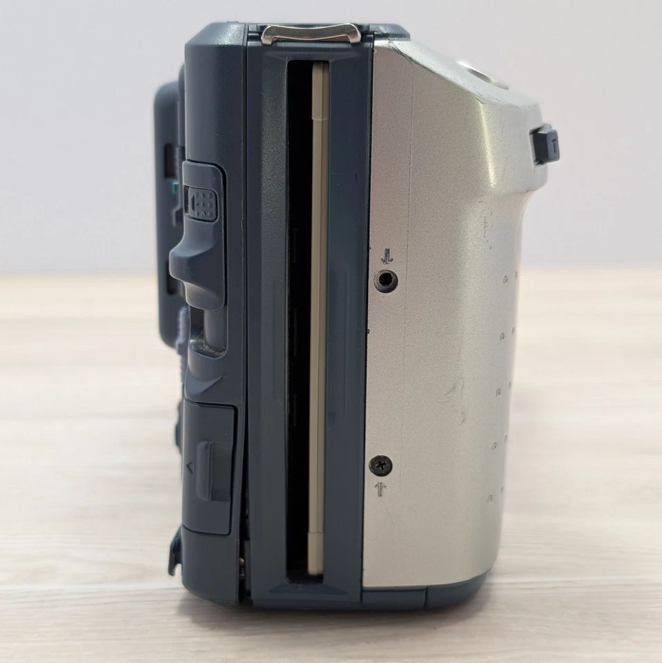 Cámara digital Sony Mavica MVC-FD100 1,2 MP plateada MPEG solo piezas de película + disquete Foto 4 de 4