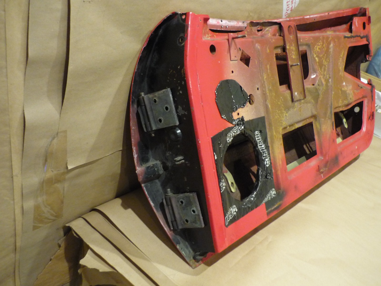 Ferrari 308 GTS USA - RH Door -Red- P/N 60649200 - 60348000