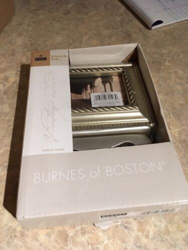 Neuer Burnes of Boston Vintage Holz Bilderrahmen mit Ständer