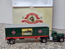 First Gear 1949 International 1:34 kb-10 tractor w 30' trailer