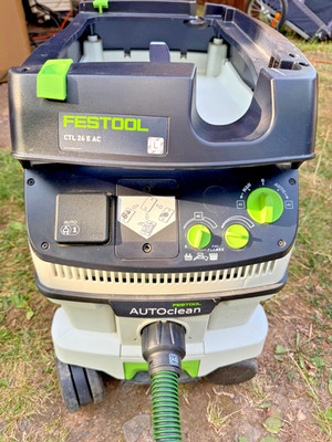 Festool Absaugmobil Staubsauger CTL 26 E AC fast unbenutzt inkl. 4 x neue Beutel
