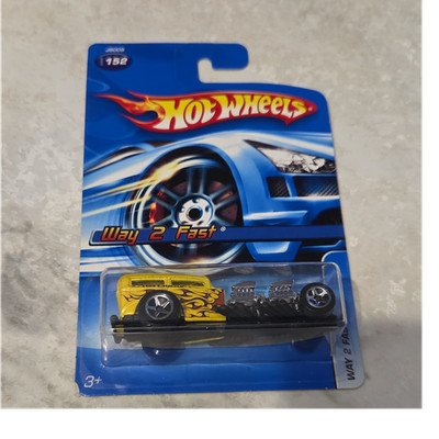 Hot Wheels 1:64 Diecast Way 2 Fast Car 2006 Yellow Black