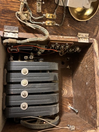 Antico telefono da parete in legno di rovere di leich con radio integrata - non testato - Foto 15 di 19