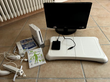 Consolle Nintendo Wii completa di pedana e giochi piu tv 22 pollici 