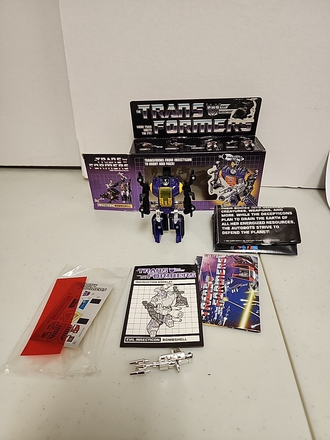 Vintage 1984 Hasbro Transformers G1 Bombshell 100% Complete