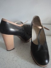 Scarpe n° 361/2 nere salmone pelle tacco 9,3 cm. suola vero cuoio vintage